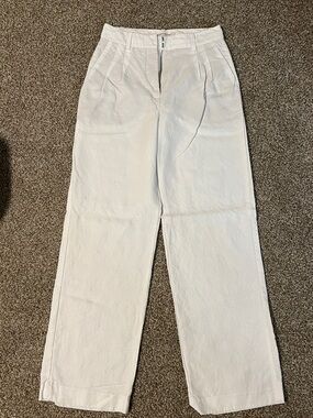 Aritzia White Linen Wide-Leg Pleated Trousers